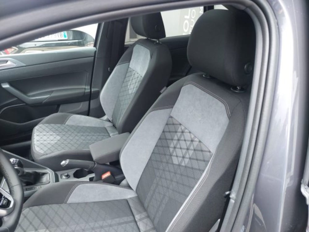 Volkswagen Taigo nuova a Brescia (11)