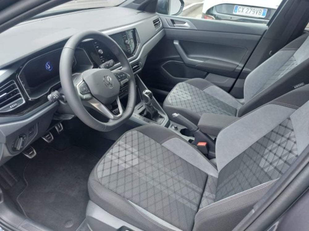 Volkswagen Taigo nuova a Brescia (5)