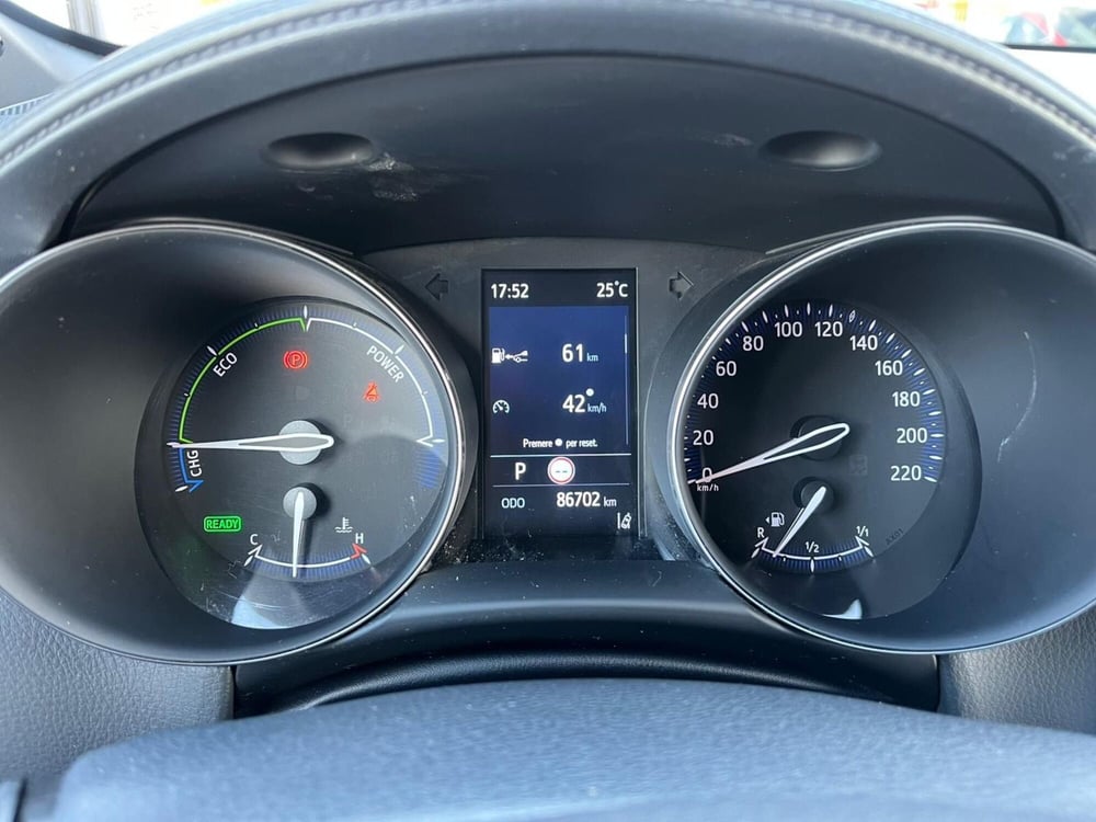 Toyota Toyota C-HR usata a Milano (18)