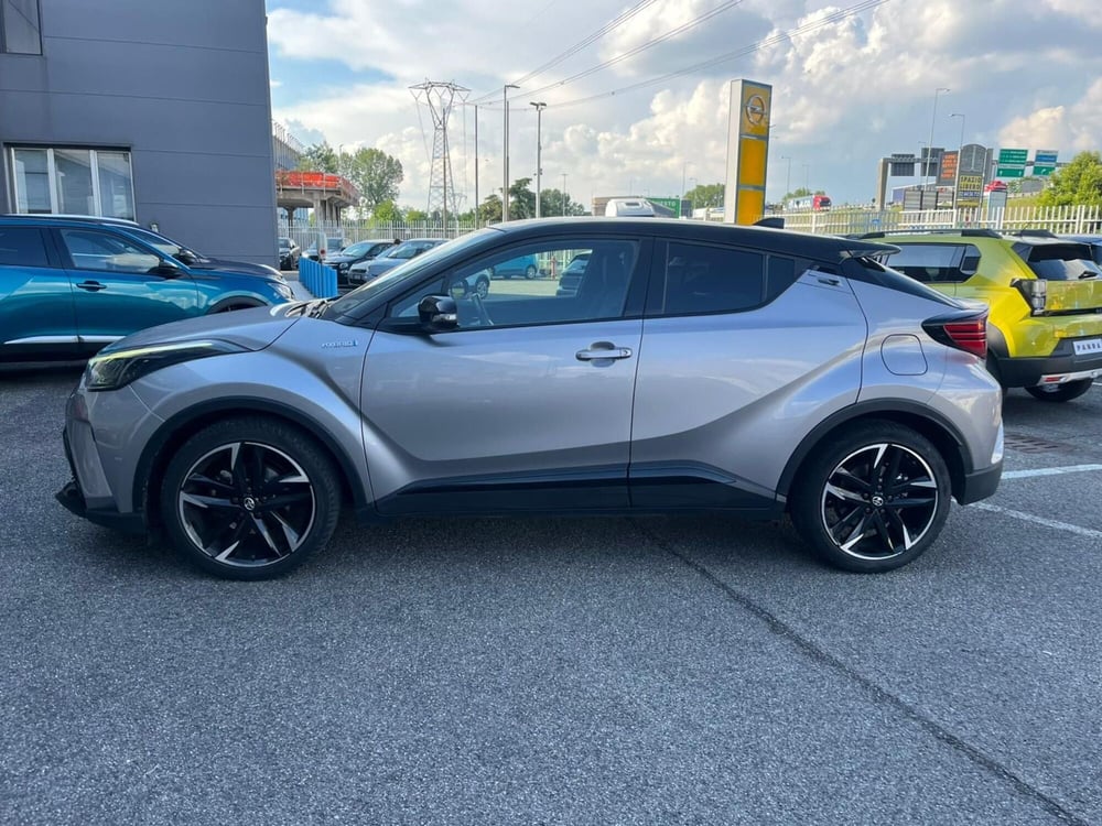 Toyota Toyota C-HR usata a Milano (4)