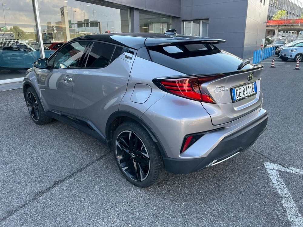 Toyota Toyota C-HR usata a Milano (6)
