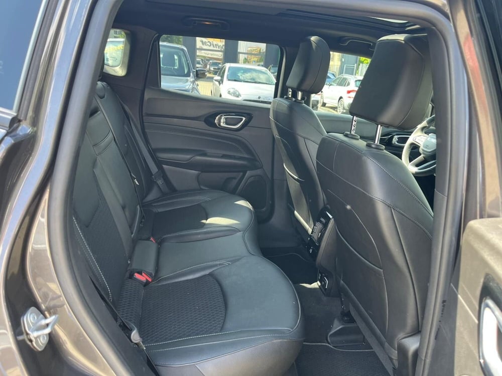 Jeep Compass usata a Milano (15)