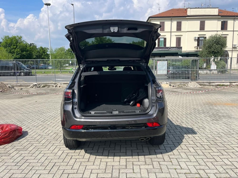 Jeep Compass usata a Milano (9)
