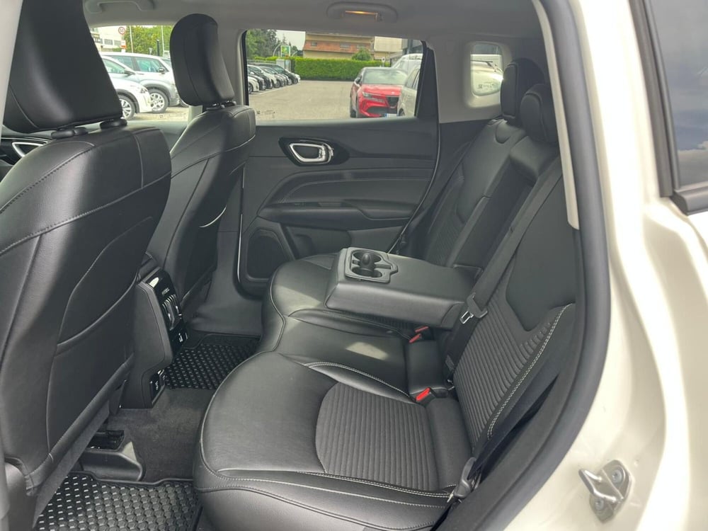 Jeep Compass usata a Milano (15)