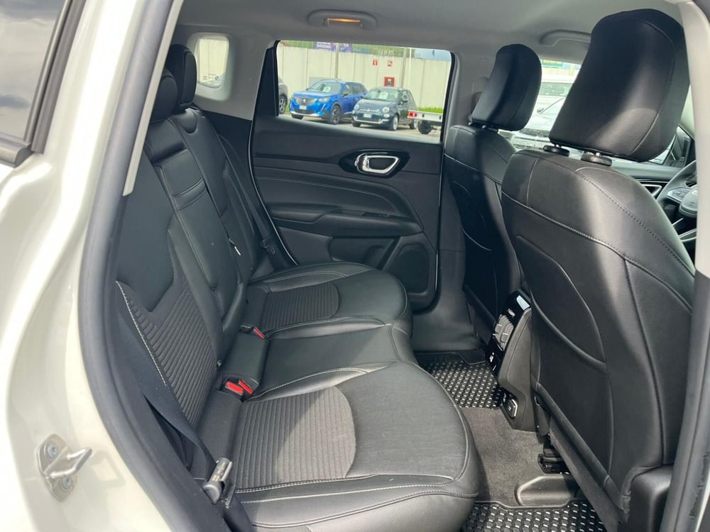 Jeep Compass usata a Milano (17)