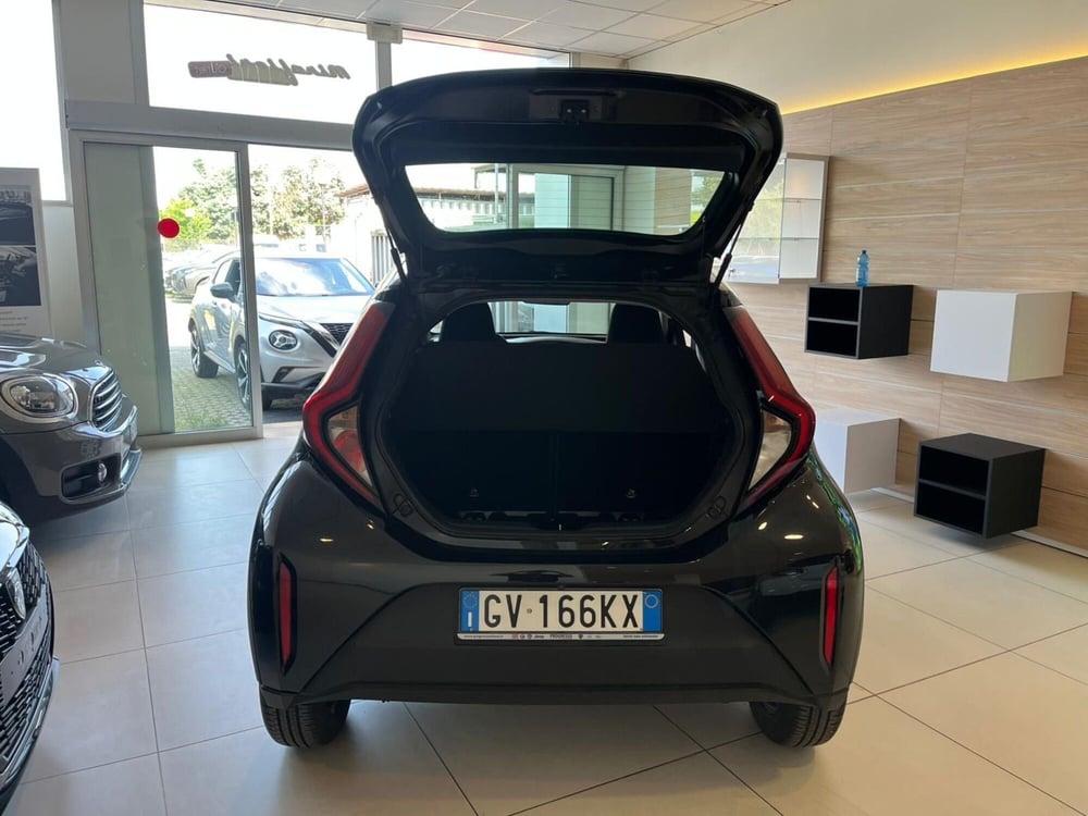 Toyota Aygo X usata a Milano (10)