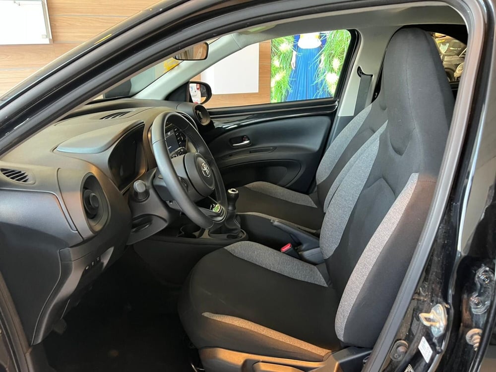 Toyota Aygo X usata a Milano (11)