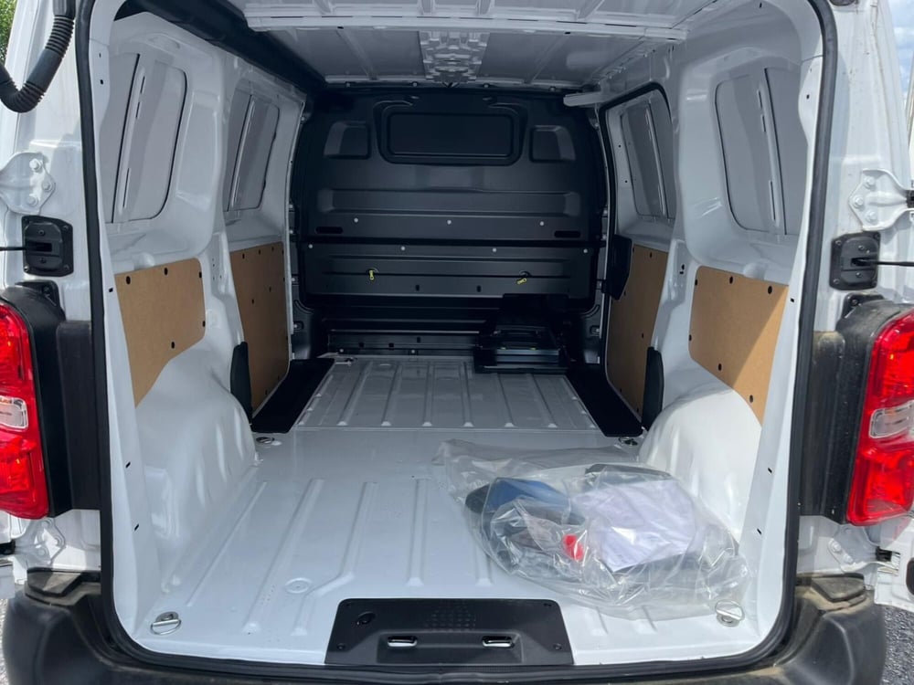 Fiat Scudo Furgone nuova a Milano (10)