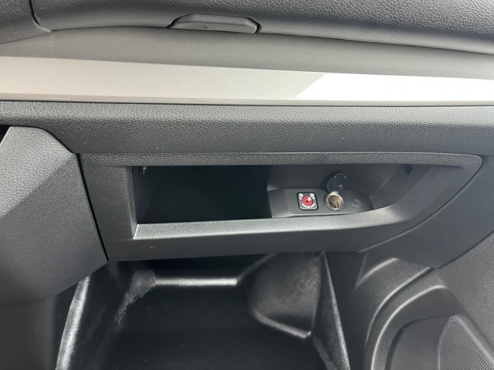 Fiat Scudo Furgone nuova a Milano (19)