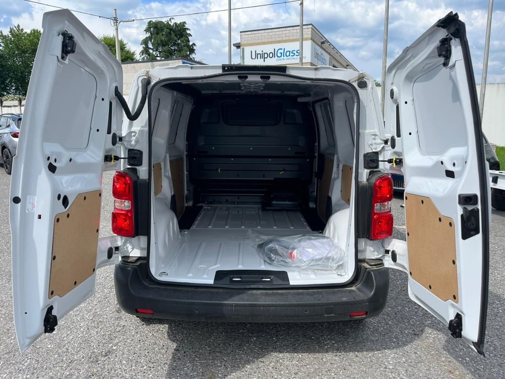 Fiat Scudo Furgone nuova a Milano (9)