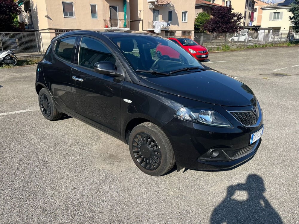 Lancia Ypsilon usata a Milano (3)