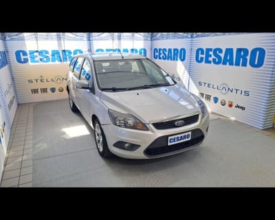 Ford Focus Station Wagon 1.6 TDCi (110CV) SW ECOnetic DPF del 2010 usata a Pont Saint Martin