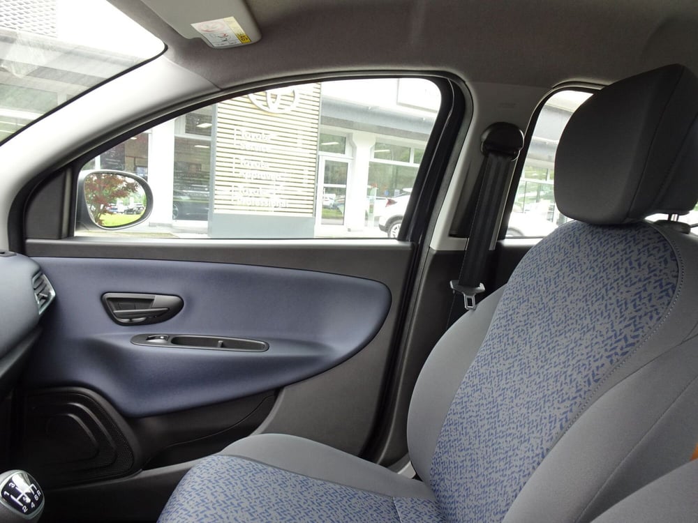 Lancia Ypsilon usata a Treviso (10)