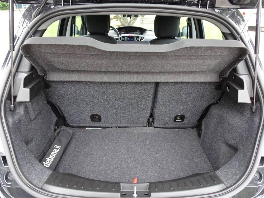 Lancia Ypsilon usata a Treviso (18)