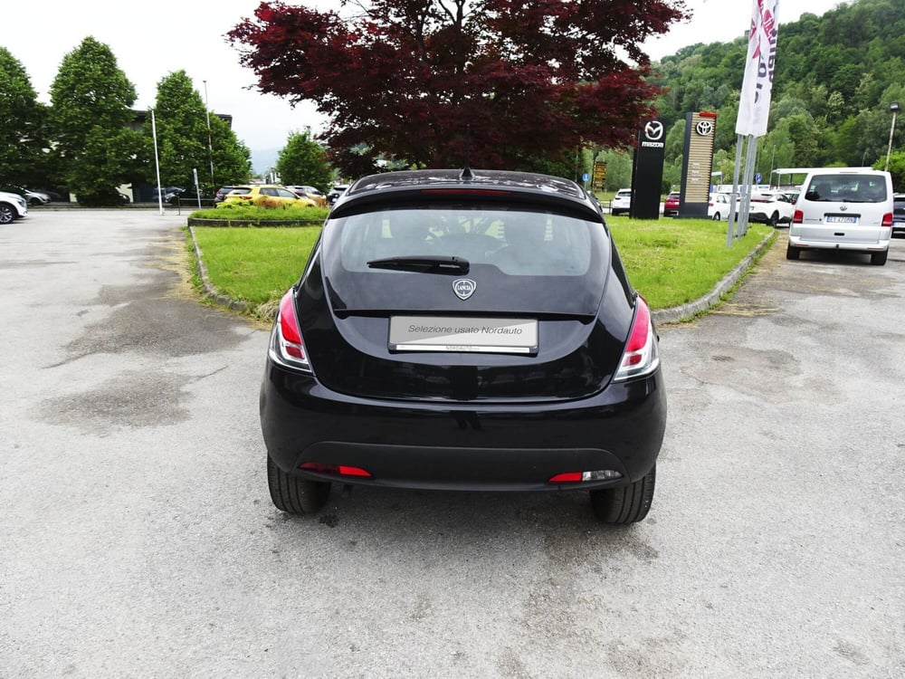 Lancia Ypsilon usata a Treviso (6)