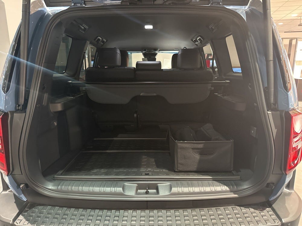 Toyota Land Cruiser nuova a Catania (6)