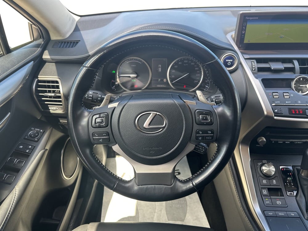 Lexus NX usata a Siracusa (10)