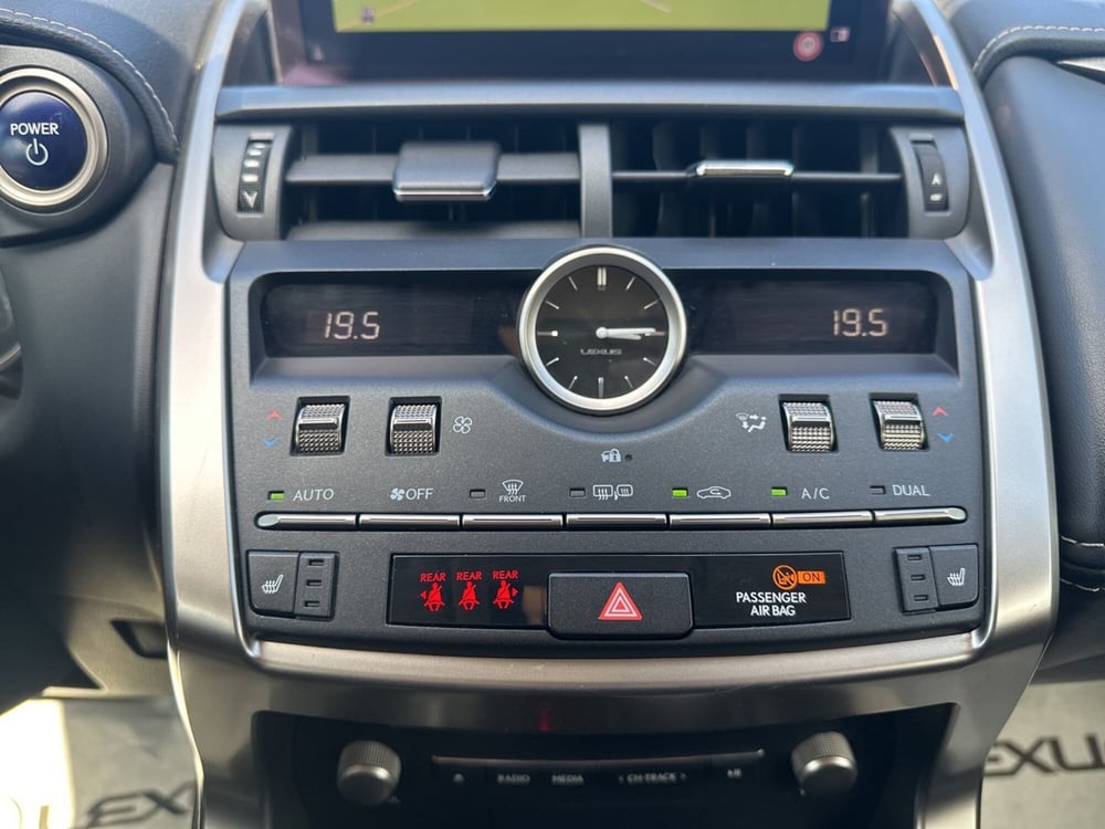 Lexus NX usata a Siracusa (14)