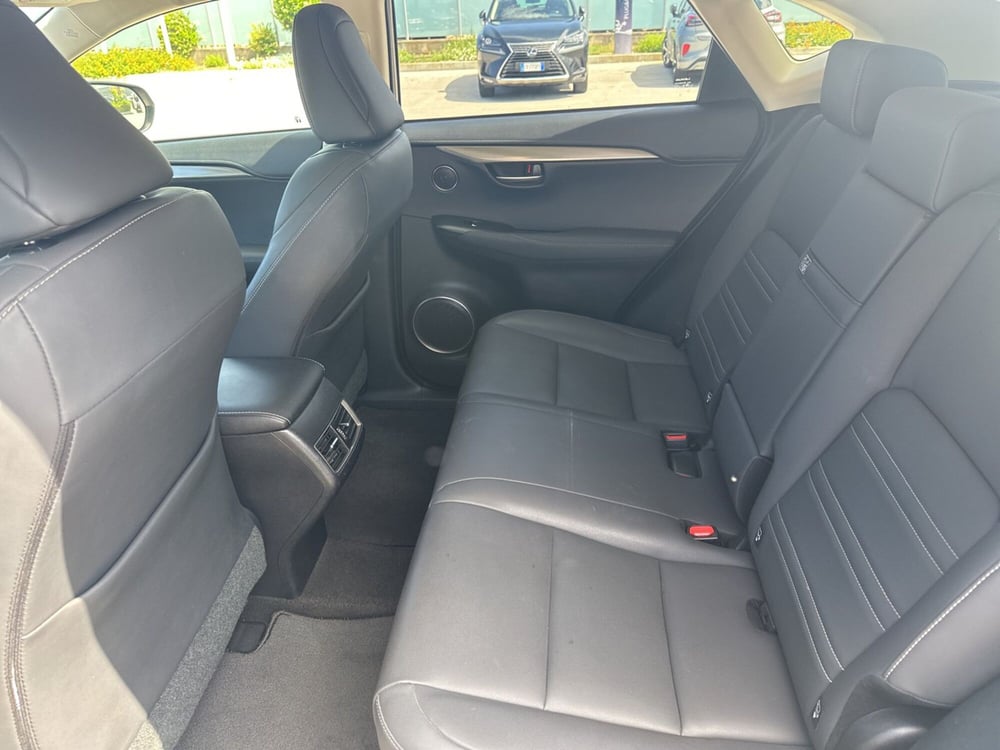Lexus NX usata a Siracusa (7)