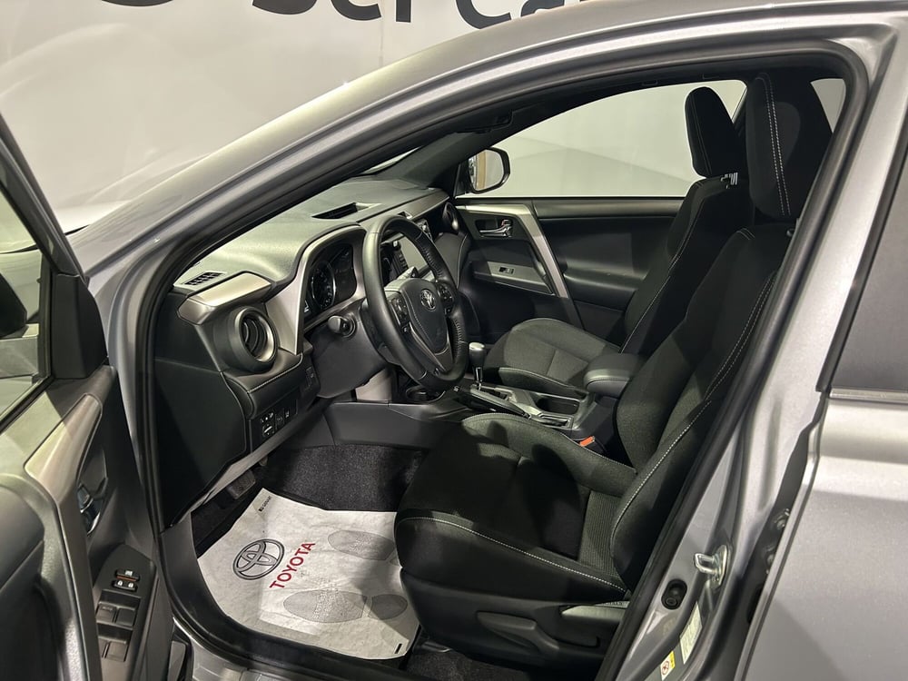 Toyota Rav4 usata a Milano (12)