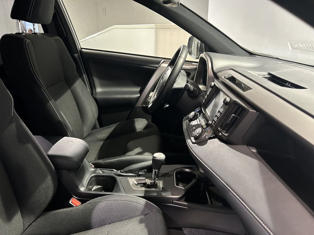 Toyota Rav4 usata a Milano (7)