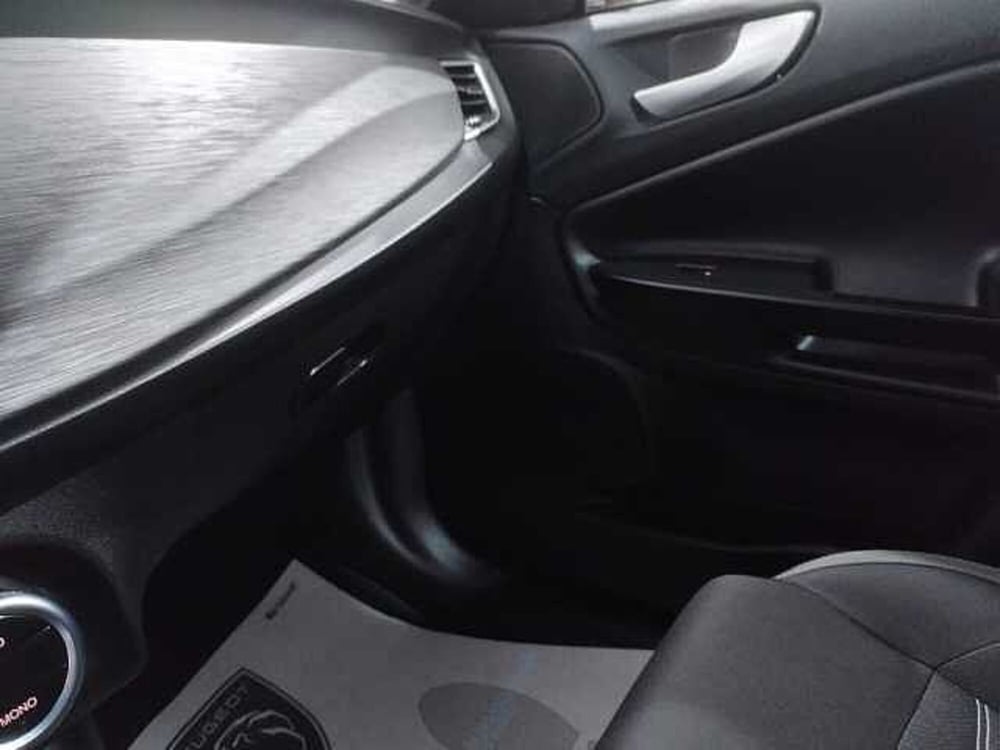 Alfa Romeo Giulietta usata a Lecce (14)