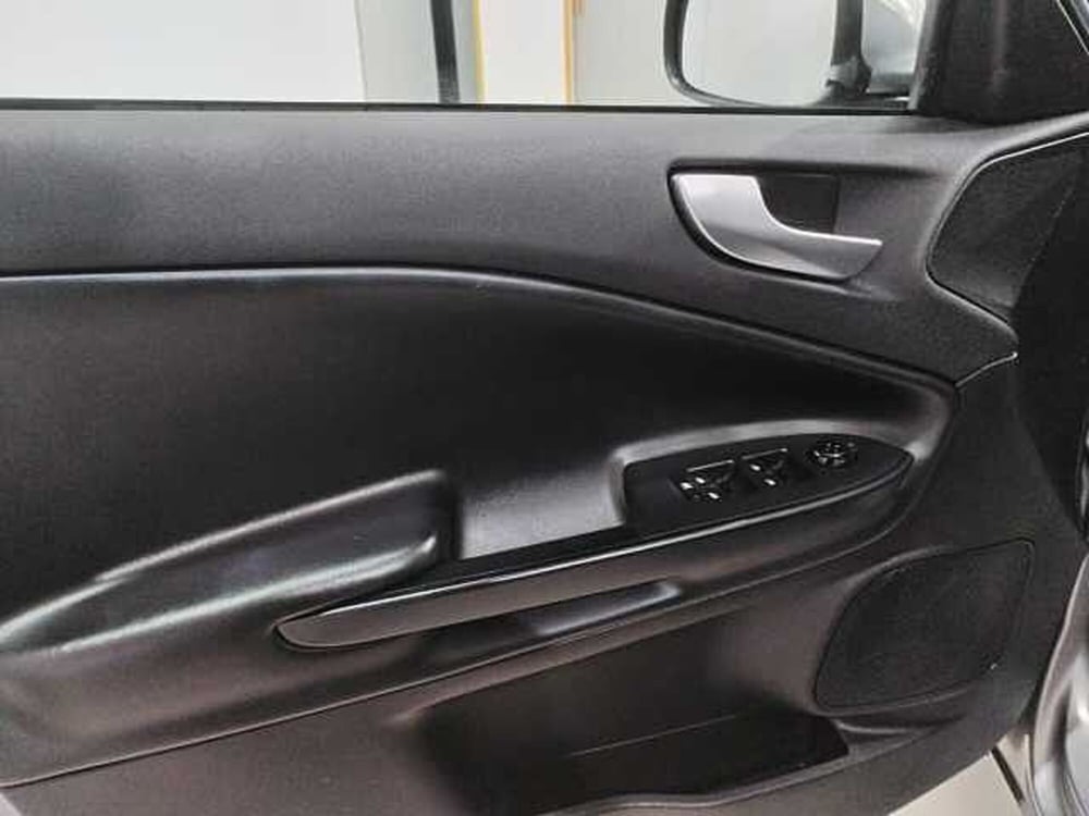 Alfa Romeo Giulietta usata a Lecce (5)