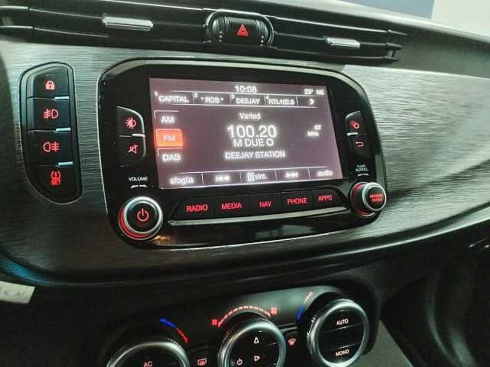 Alfa Romeo Giulietta usata a Lecce (9)