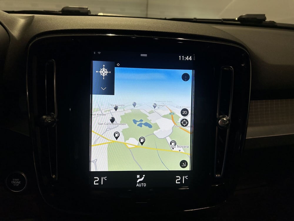 Volvo XC40 usata a Milano (11)