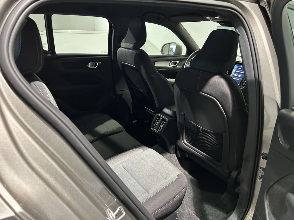 Volvo XC40 usata a Milano (14)