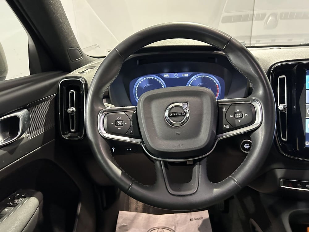 Volvo XC40 usata a Milano (8)