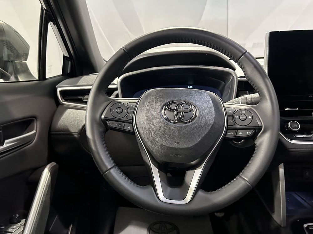 Toyota Corolla Cross Hybrid usata a Milano (10)