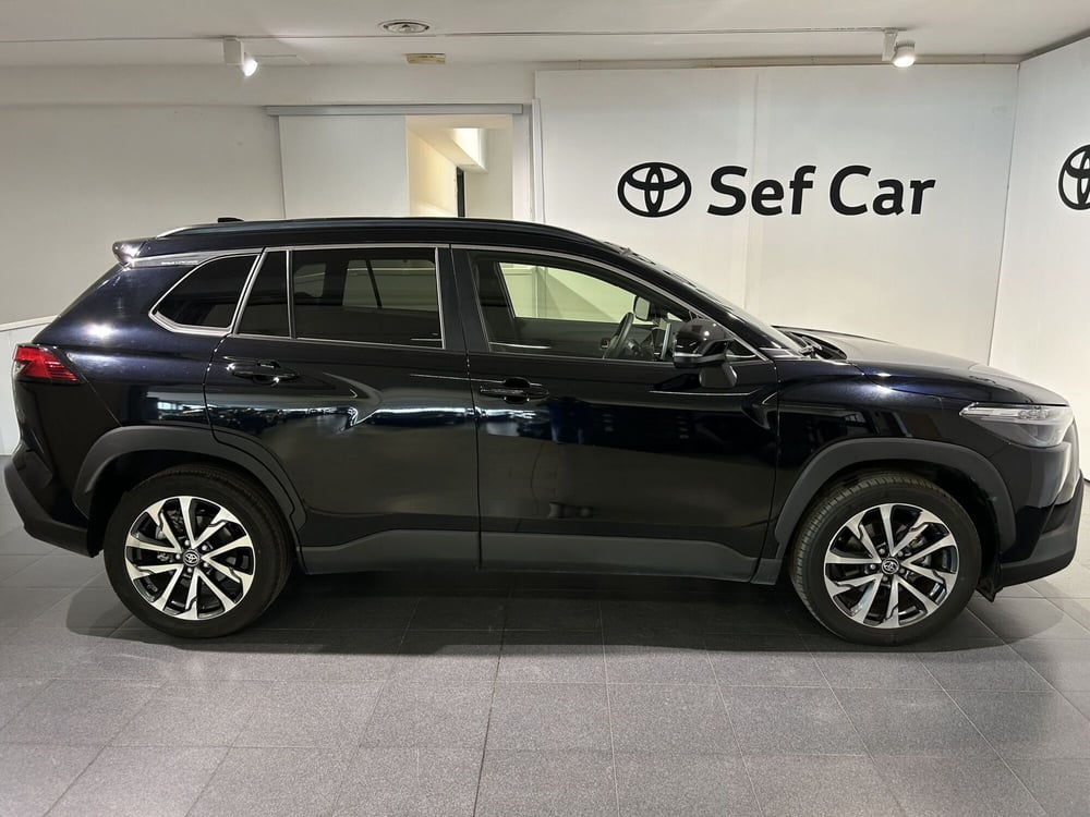 Toyota Corolla Cross Hybrid usata a Milano (14)