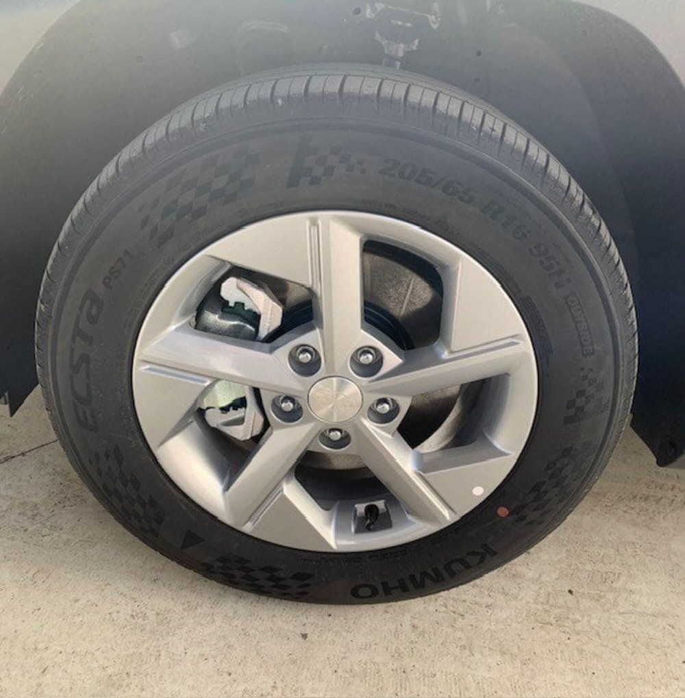 Hyundai Kona nuova a Cremona (6)