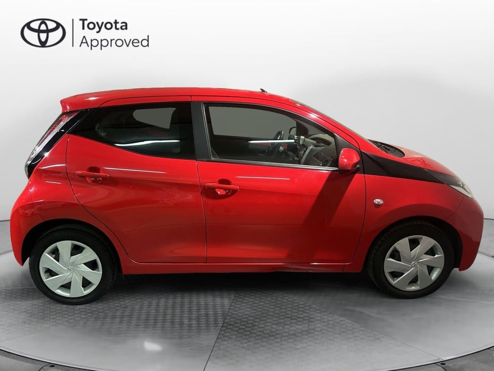 Toyota Aygo usata a Milano (13)