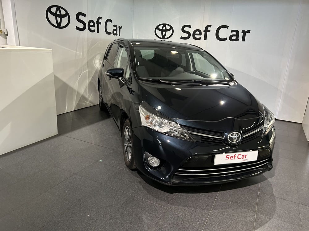 Toyota Verso usata a Milano (3)