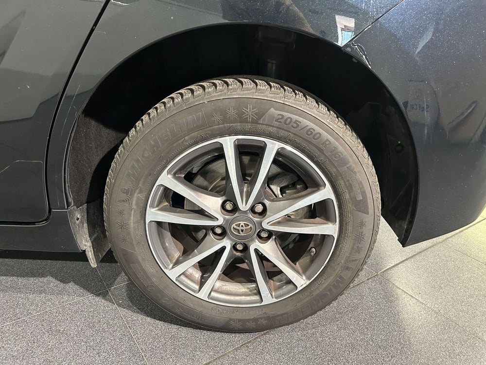 Toyota Verso usata a Milano (7)
