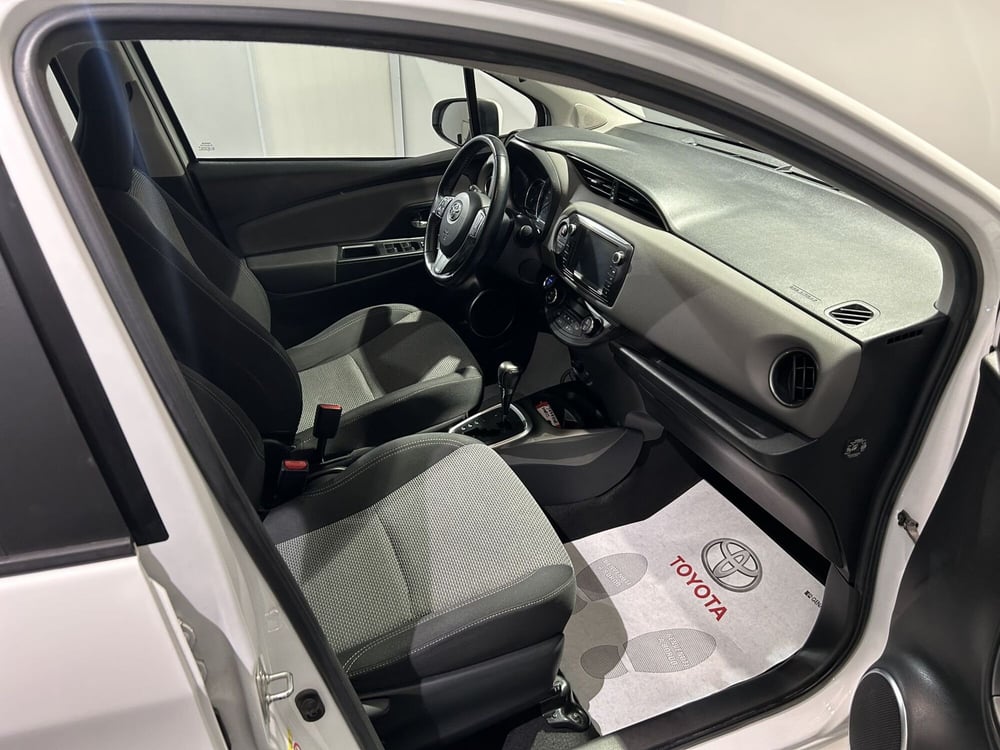 Toyota Yaris usata a Milano (6)