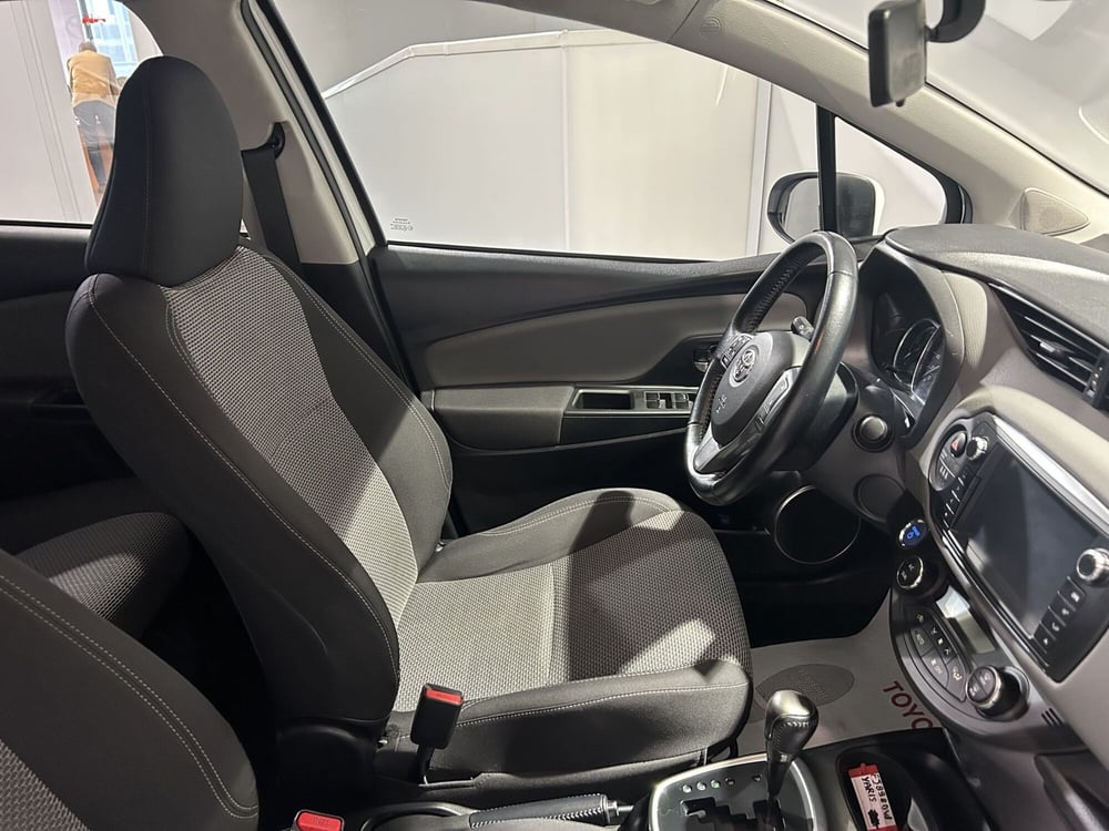 Toyota Yaris usata a Milano (7)