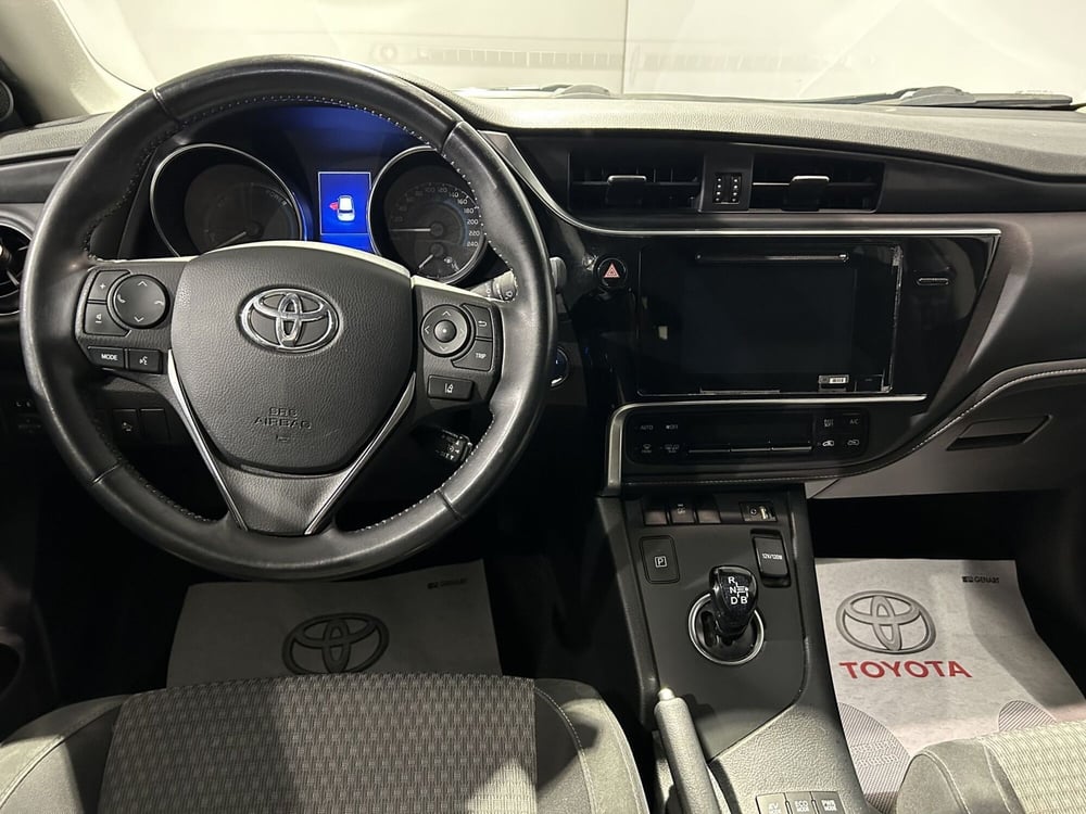 Toyota Auris usata a Milano (9)