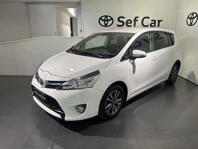 Toyota Verso 1.6 D-4D Active 7 posti del 2014 usata a Milano