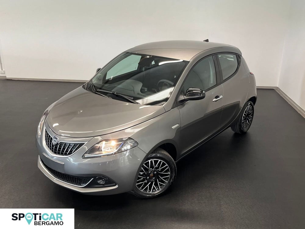 Lancia Ypsilon nuova a Bergamo (2)