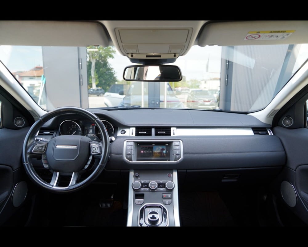 Land Rover Range Rover Evoque usata a Venezia (11)