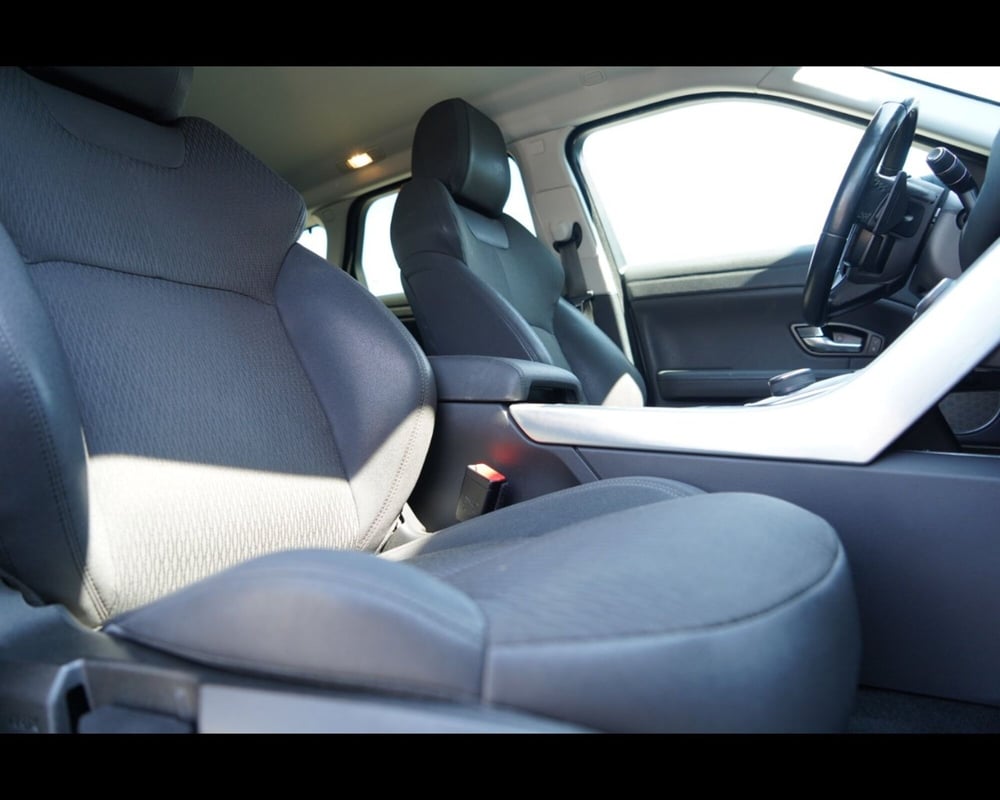Land Rover Range Rover Evoque usata a Venezia (12)