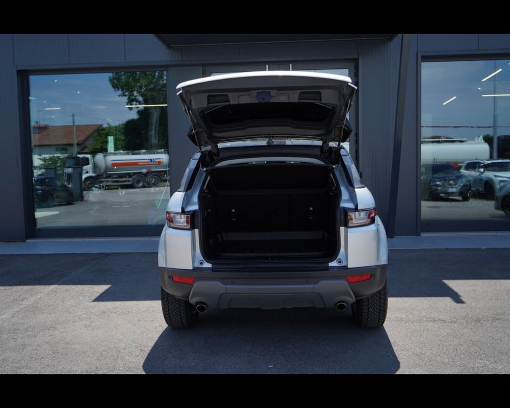 Land Rover Range Rover Evoque usata a Venezia (16)