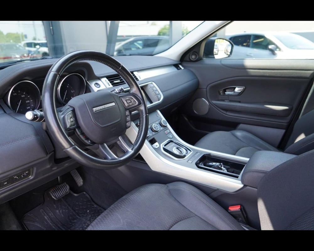 Land Rover Range Rover Evoque usata a Venezia (19)