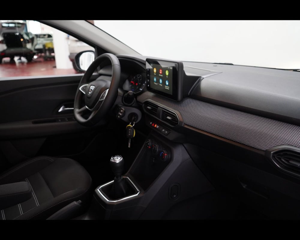 Dacia Sandero usata a Treviso (13)