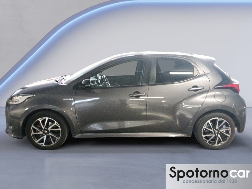 Toyota Yaris nuova a Milano (2)