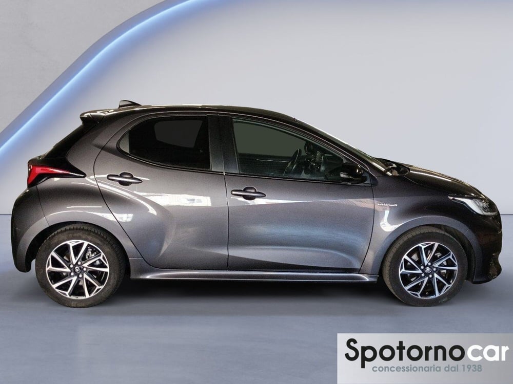 Toyota Yaris nuova a Milano (6)