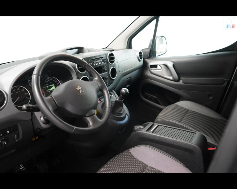 Peugeot Partner usata a Venezia (18)